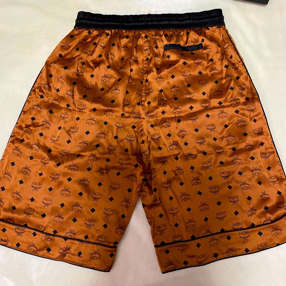 MCM Silk Shorts - Picture 4 of 8